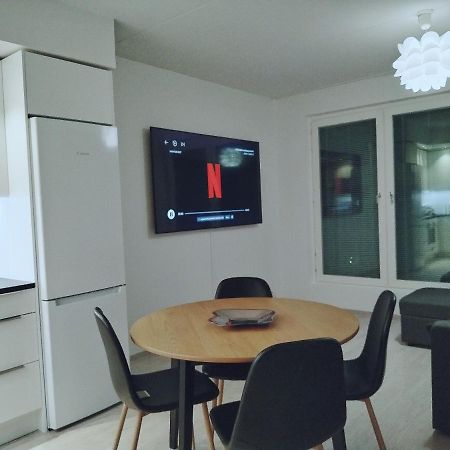 Kaksio Uudessa Talossa Turku Exterior foto
